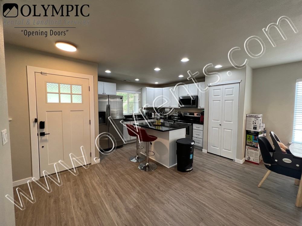 5507 Balustrade Blvd Se - Photo 6 of 22