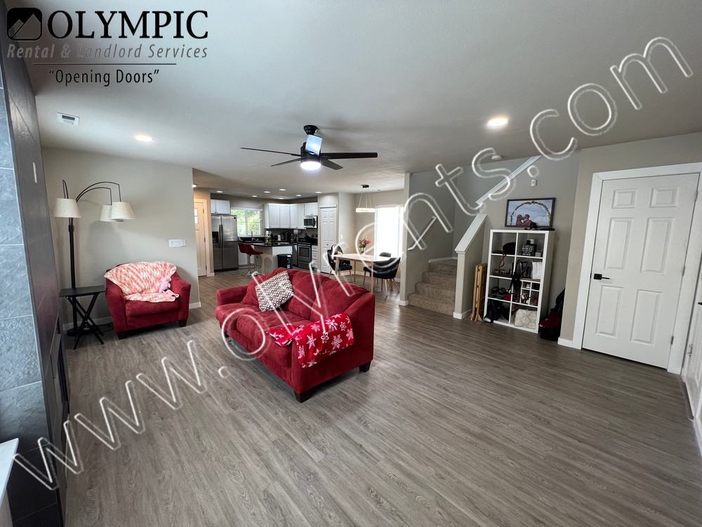 5507 Balustrade Blvd Se - Photo 3 of 22