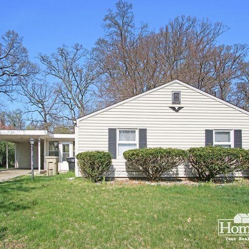 815 Woodcliff Dr, South Bend, IN 46615 4 Bedroom House for 1,379/month