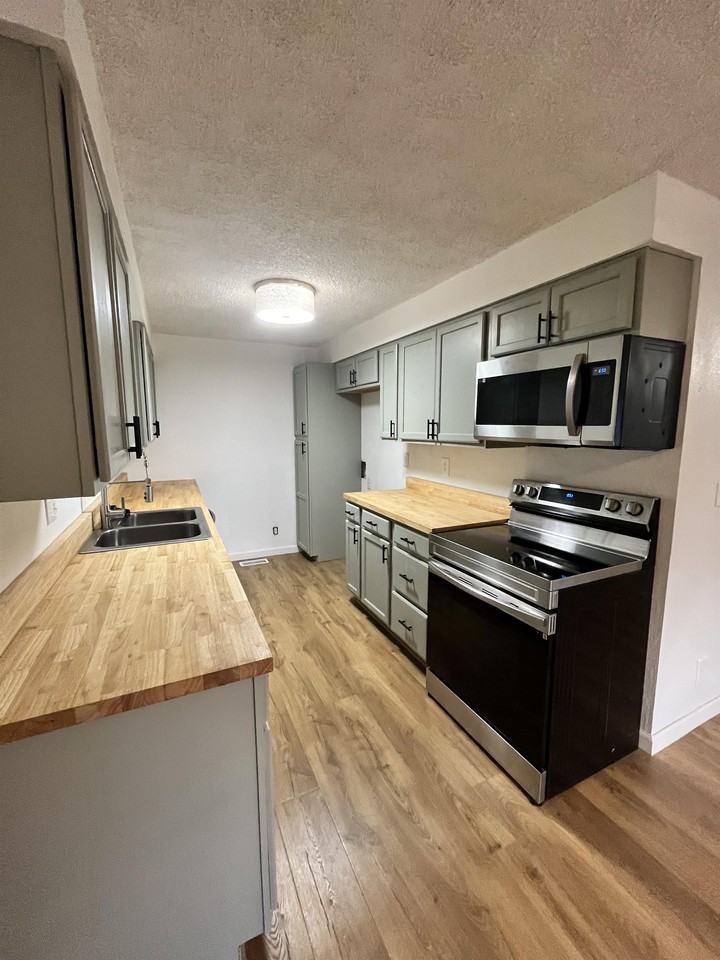 1240 N 2nd E #1 - Photo 5 of 27