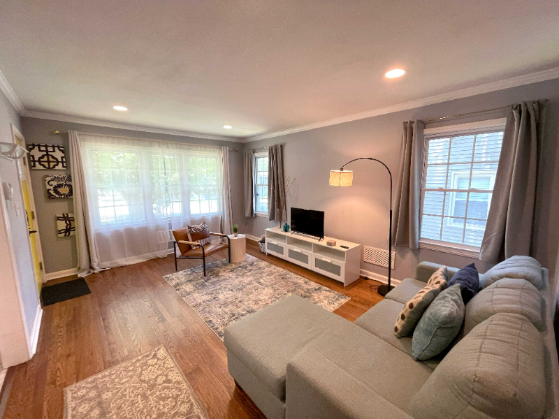 1408 Lockwood Dr Sw - Photo 6 of 13