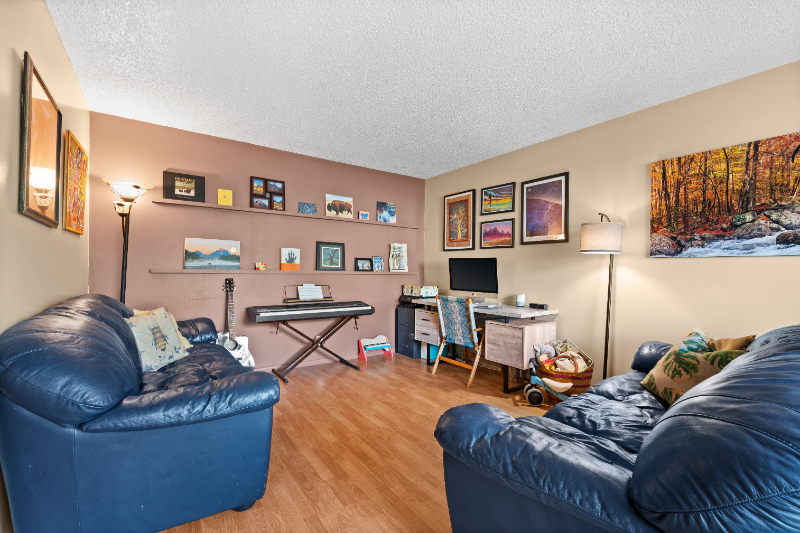 2195 E Claybourne Ave - Photo 3 of 14