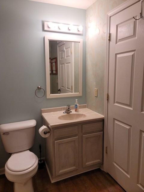 115 S Pine River St #A - Photo 3 of 9