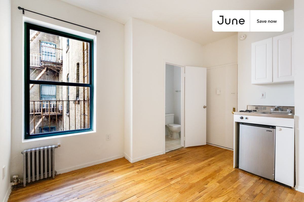 248 W 64th St #4F - Photo 2 of 9
