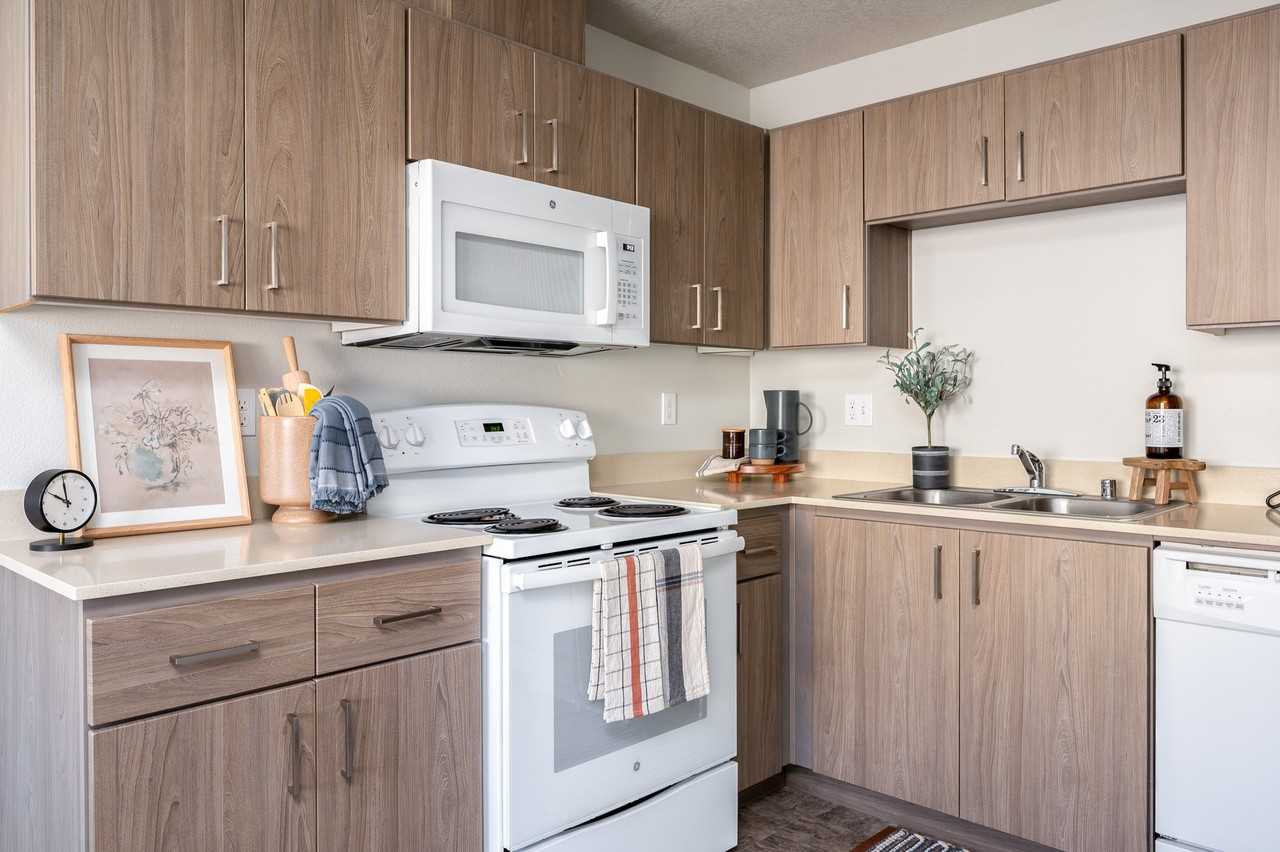 Avenue 66 - Photo 2 of 32