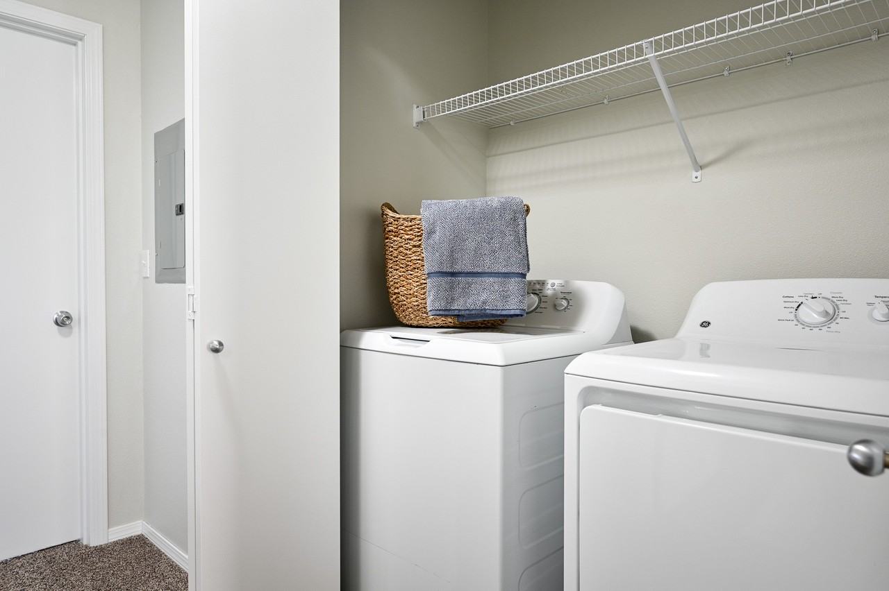 Avenue 66 - Photo 6 of 32