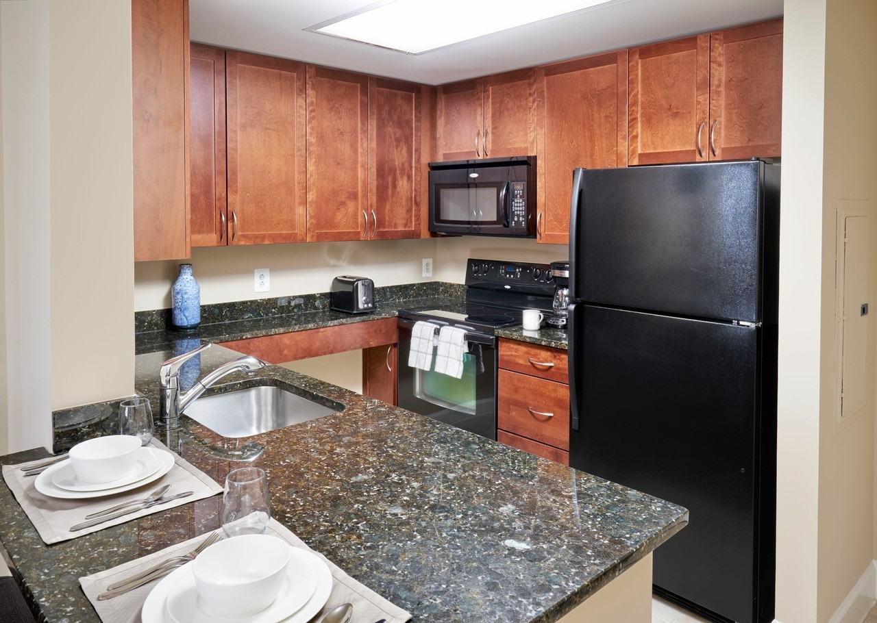 Meridian at Eisenhower - Photo 4 of 49