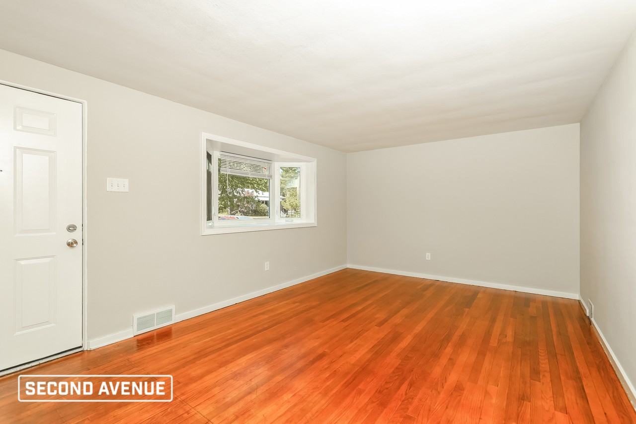 4413 Driftman Dr - Photo 3 of 18