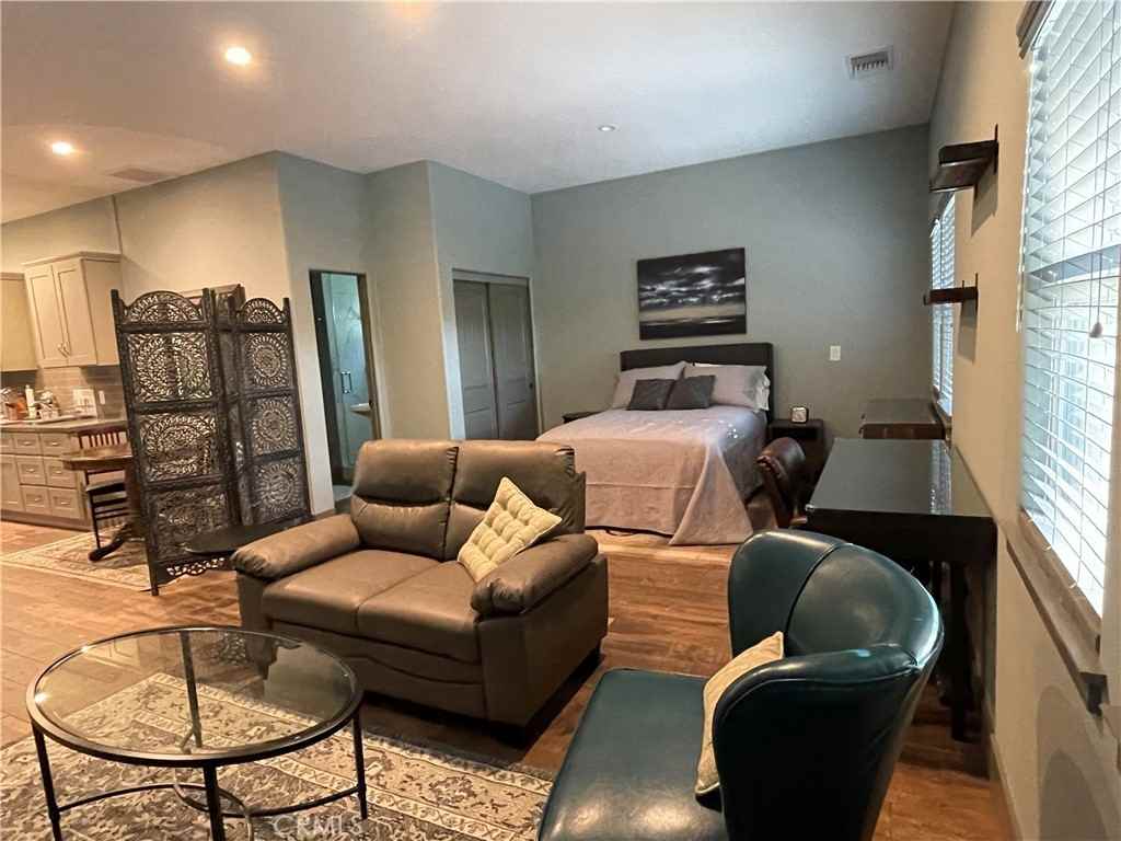 1810 Abilene Way - Photo 2 of 8
