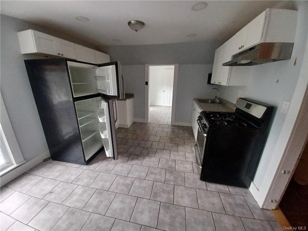 2 Wright St Apt 2 - Photo 3 of 18