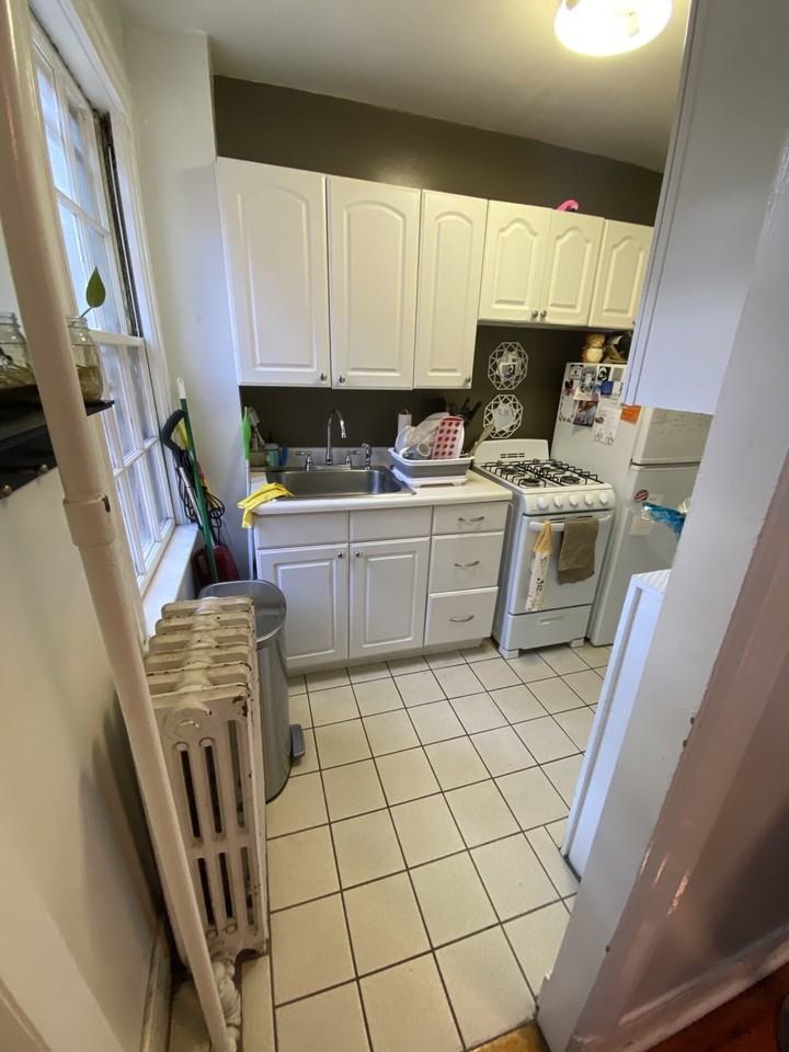 14 Melrose St #2 - Photo 4 of 15
