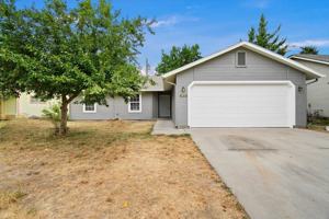 featured image of 636 W Richmond Ln