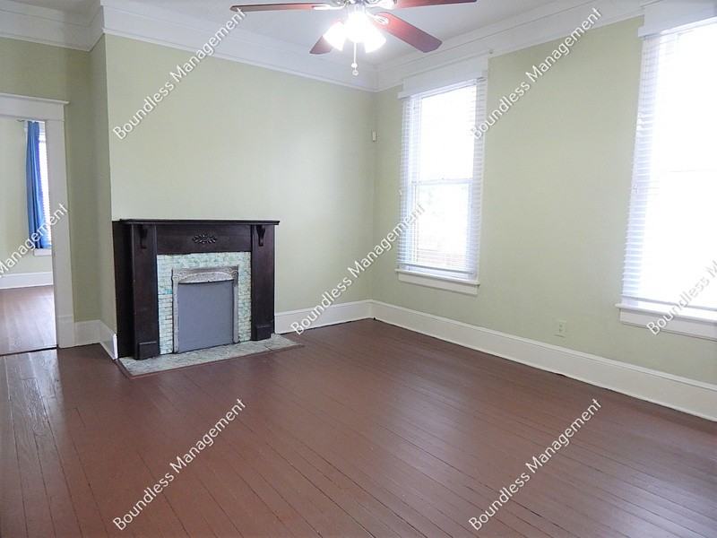 742 Lake Ave Ne - Photo 3 of 14