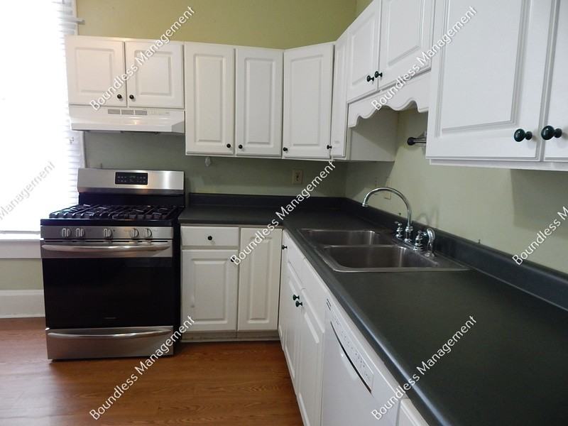 742 Lake Ave Ne - Photo 5 of 14