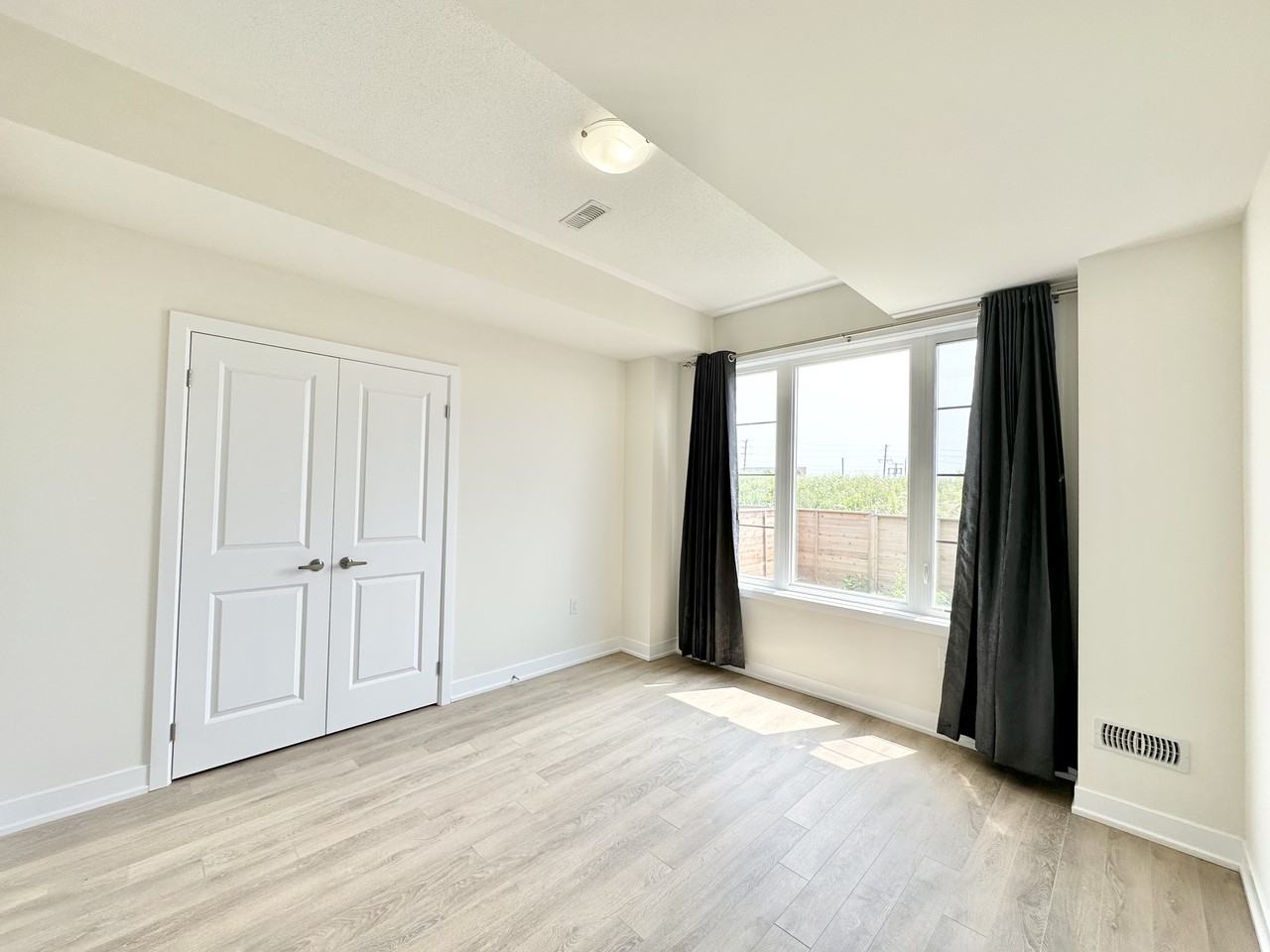 2111 Vanier St, Whitby, Ontario L1R 0N3 Apartments 111 Vanier St, Whitby, ON L1R 0N3 Zumper