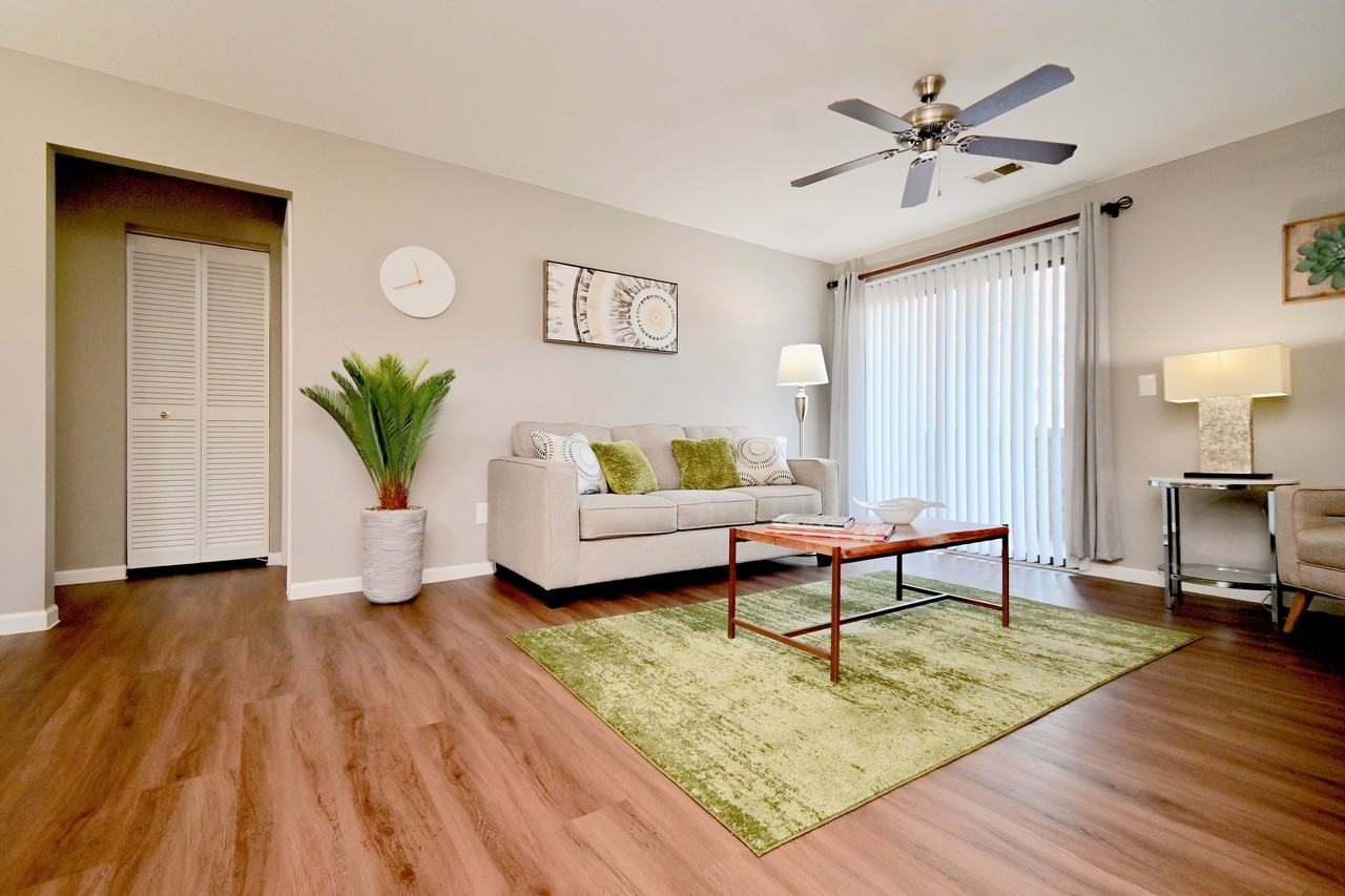 WoodSpring - Photo 7 of 13