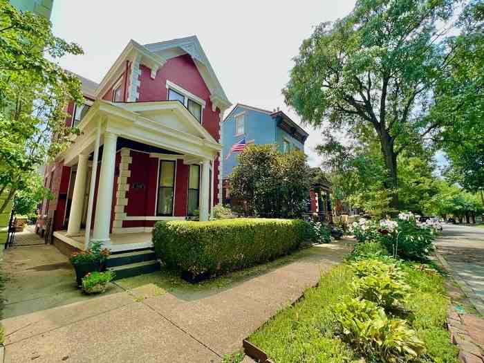 430 E 4th St - Photo 2 of 27