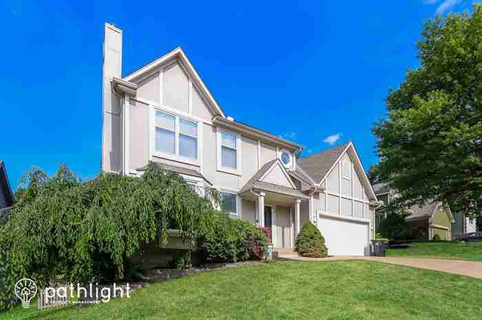 4126 S Kerrington Dr - Photo 2 of 16