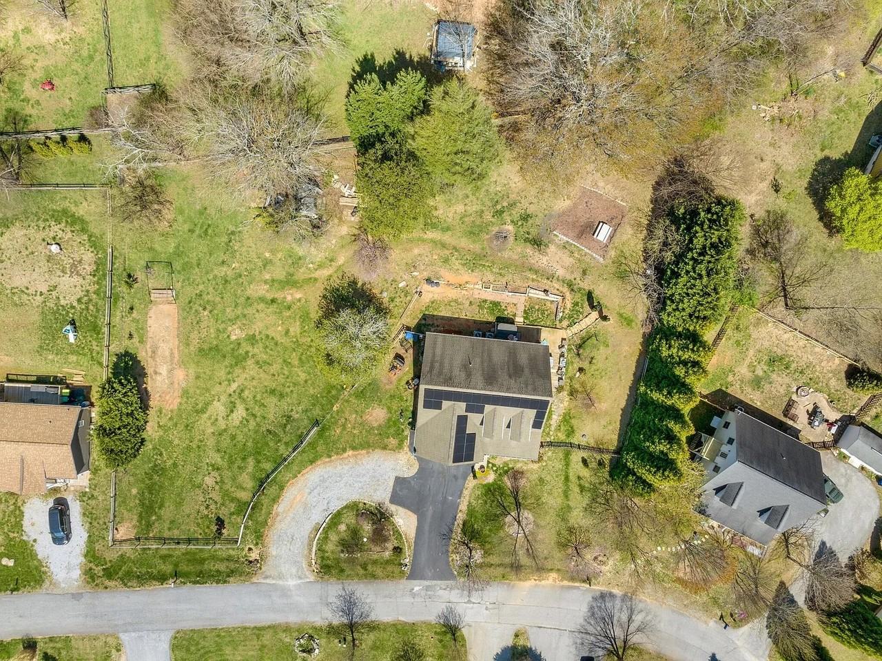 480 Meadow View Dr #NA - Photo 2 of 22