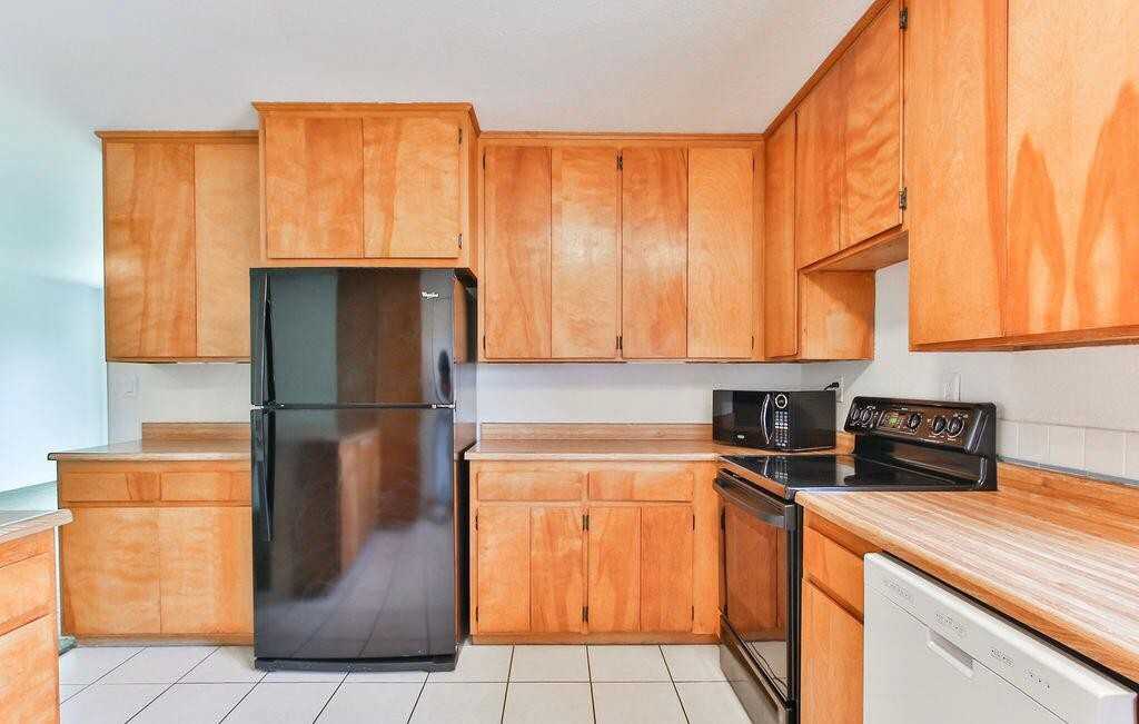 145 Promontory Dr #NA - Photo 2 of 15