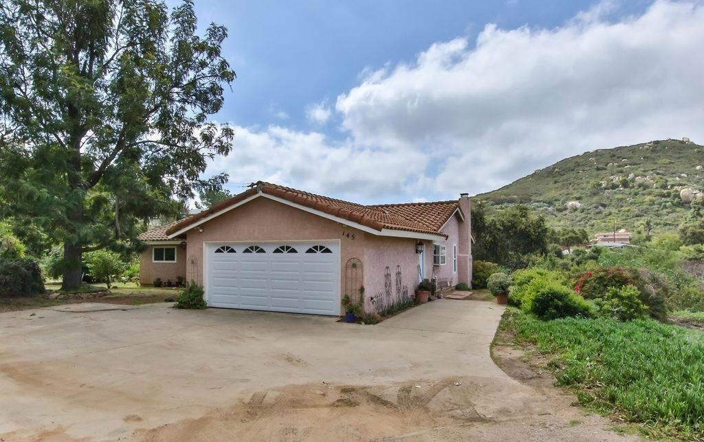 145 Promontory Dr #NA - Photo 3 of 15