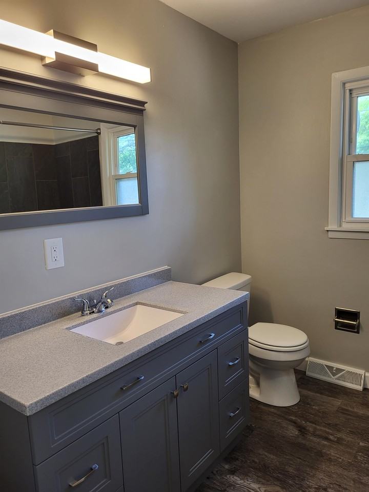 1324 Hillside Dr #1 - Photo 7 of 18