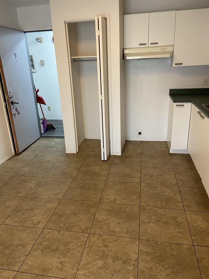 332 Rue Massé #9 - Photo 2 of 14