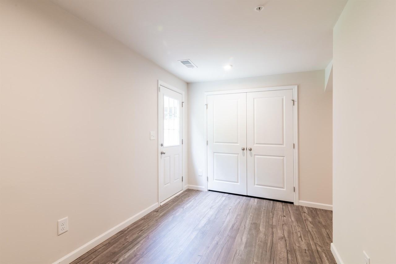 5342 Austin Knoll Ct #1 - Photo 5 of 43