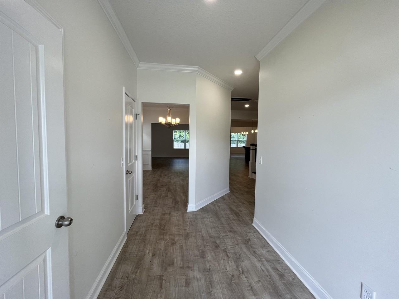 679 Fairview Cir #1 - Photo 3 of 23