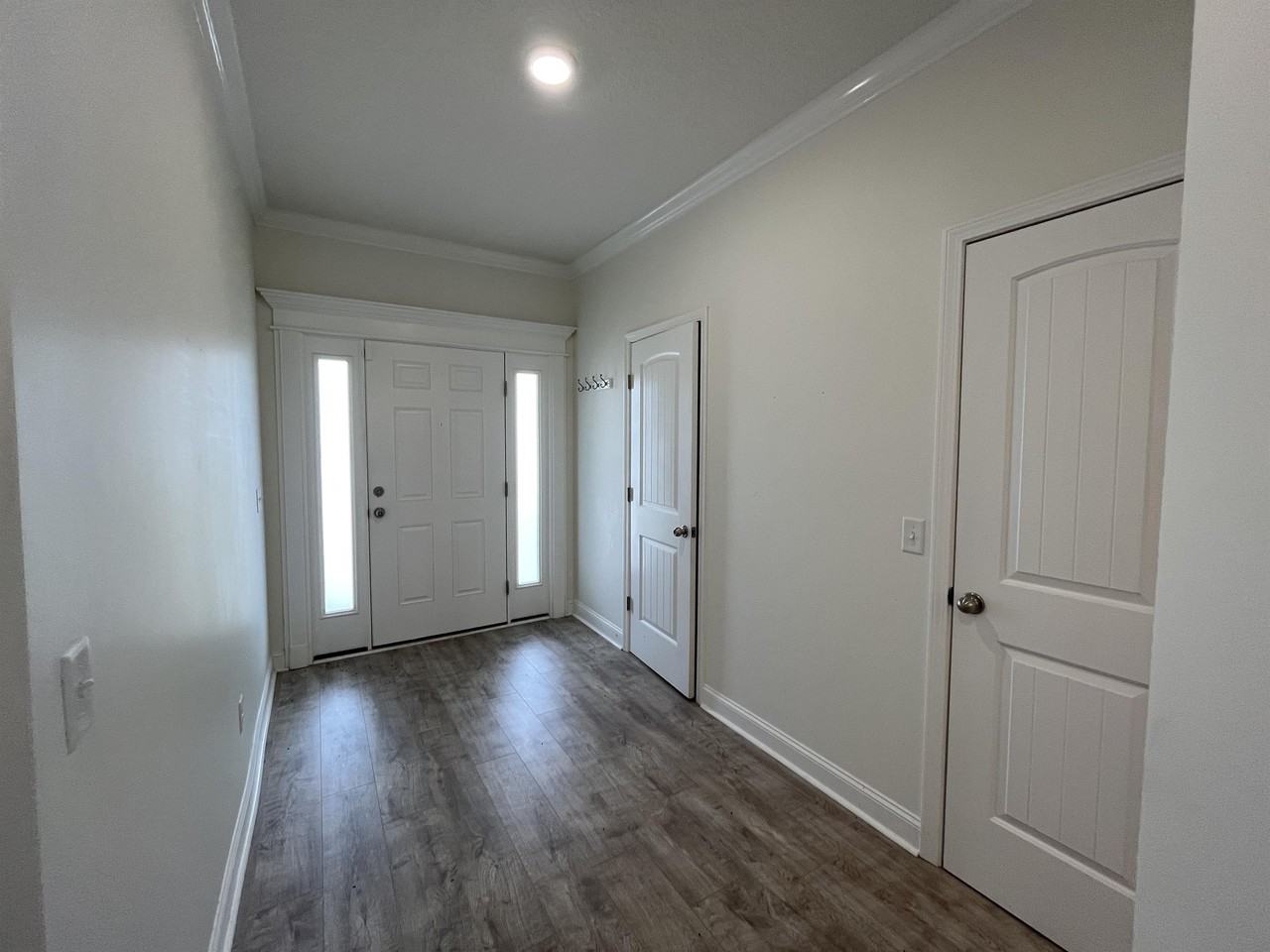 679 Fairview Cir #1 - Photo 4 of 23