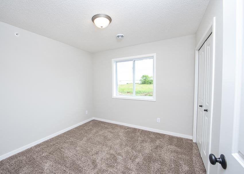 1508 16th St N - Photo 7 of 11