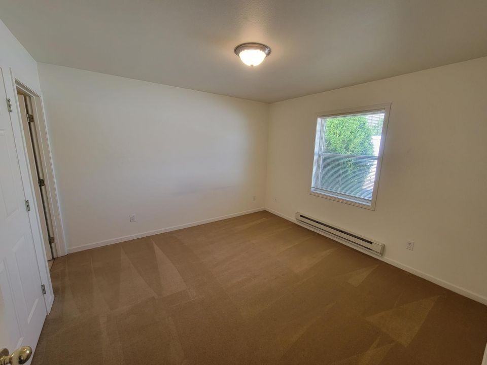 1501 Country Manor Blvd #16 - Photo 5 of 8