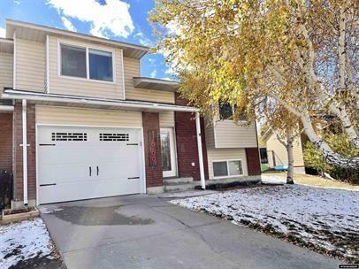 1669 Troy Ct - Photo 3 of 27