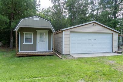 8521 Paddock Trl - Photo 3 of 13