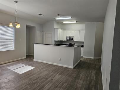 5004 Bald Cypress Ln - Photo 2 of 10