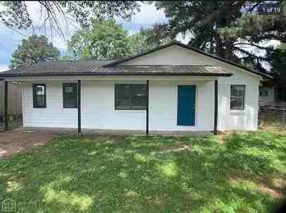 308 Mead St - Photo 2 of 28