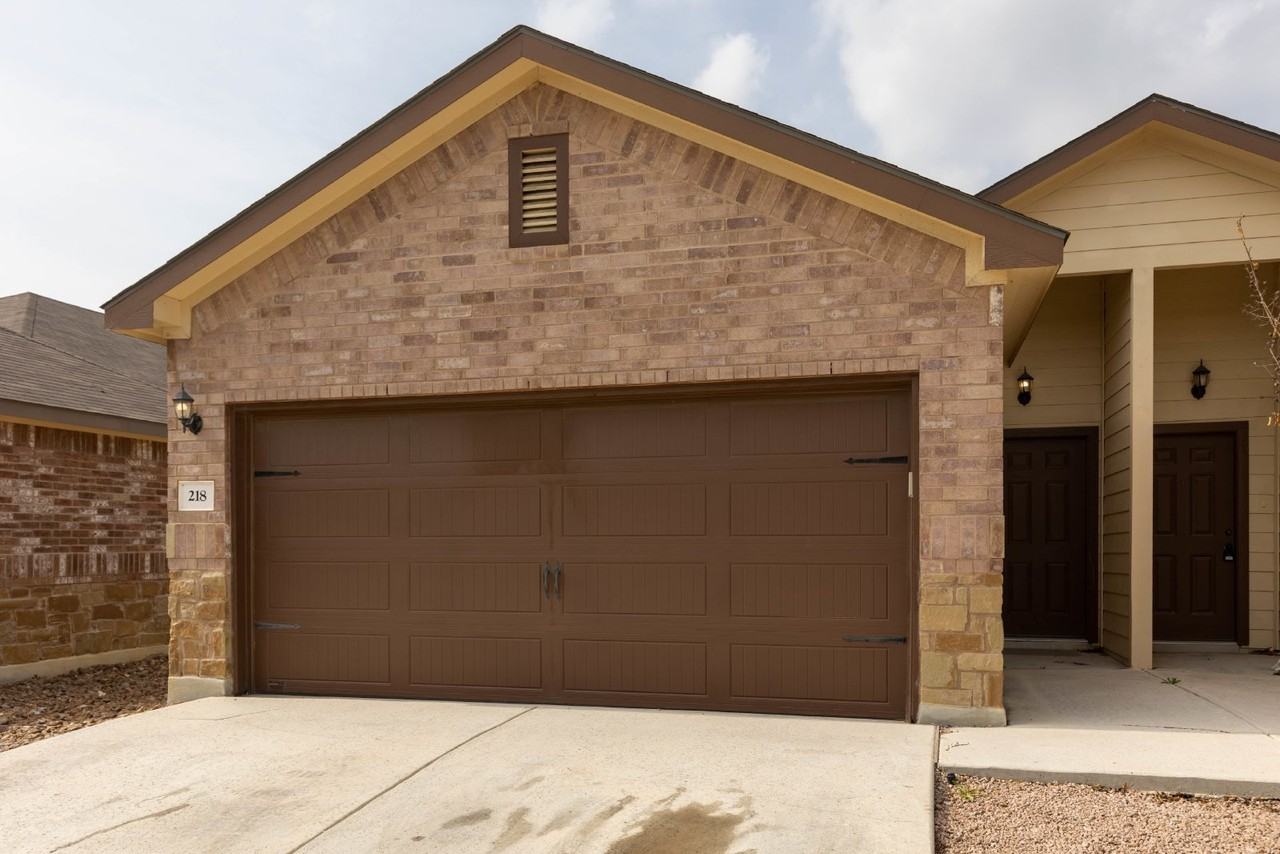 218 Ragsdale Way - Photo 2 of 28