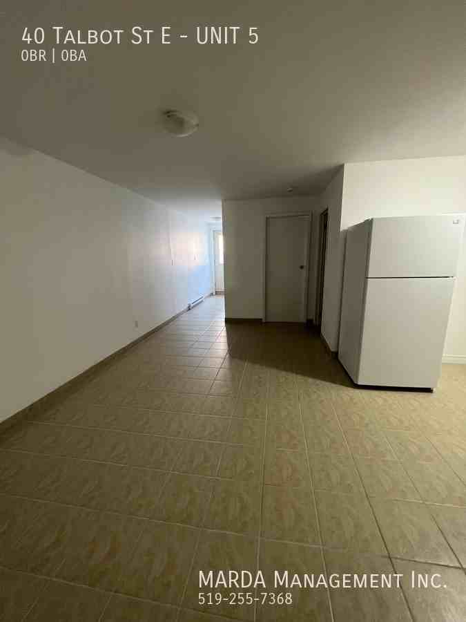 22 Talbot St E #5 - Photo 2 of 9