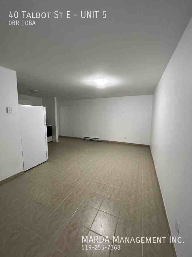 22 Talbot St E #5 - Photo 3 of 9