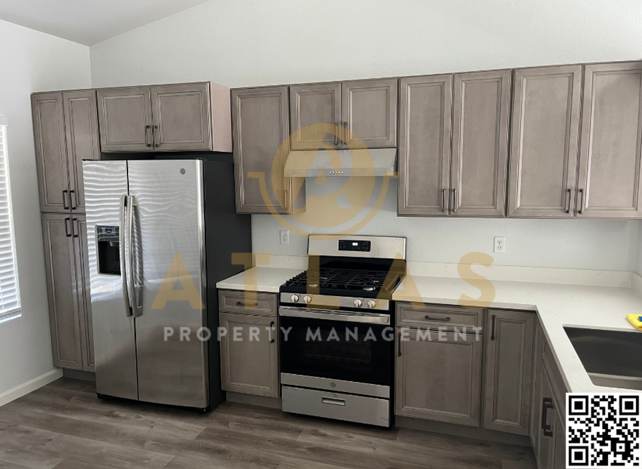 1902 Nevada St - Photo 3 of 8