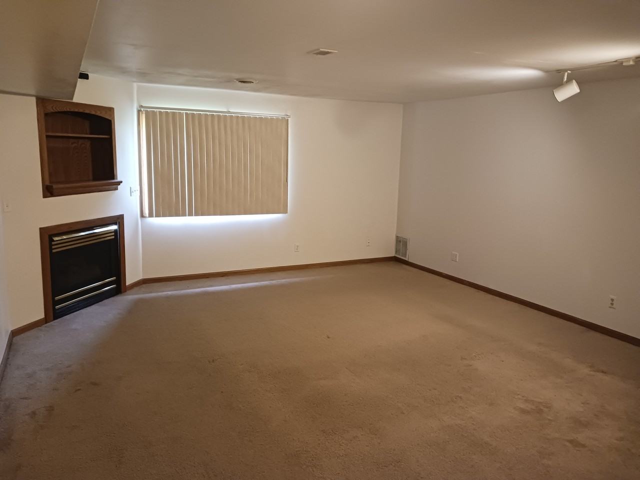 3008 Ross Ave #3008 - Photo 2 of 10