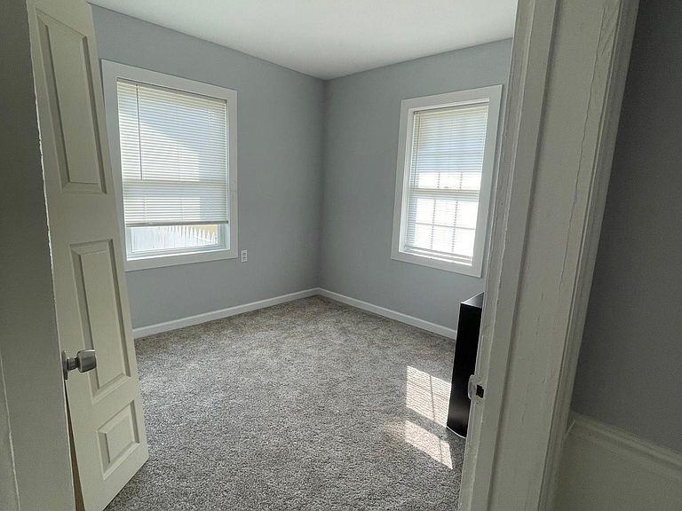 252 G St #NA - Photo 3 of 6