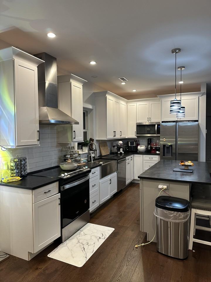 3329 W End Ave #NA - Photo 3 of 12