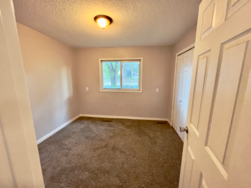 207 Fremont St - Photo 3 of 16
