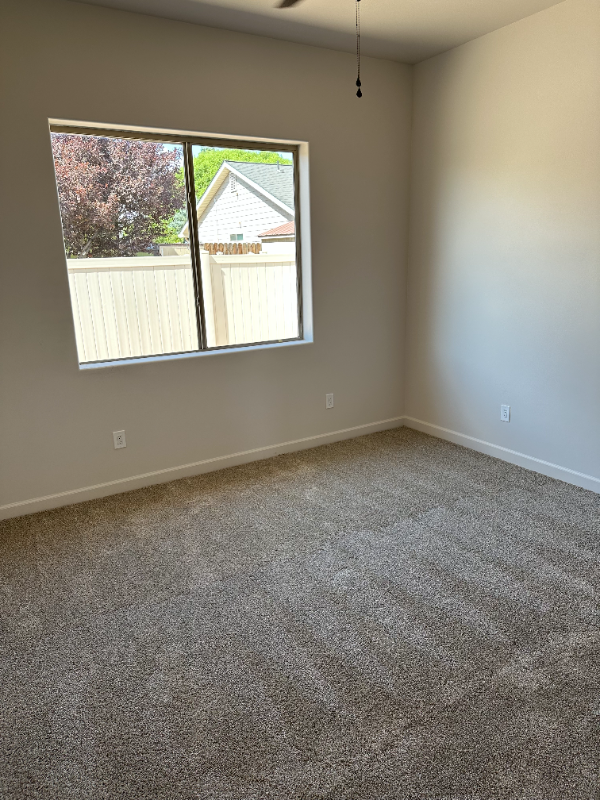 1034 E Adams St - Photo 7 of 8