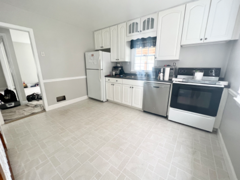 107 Lexington Dr - Photo 2 of 7