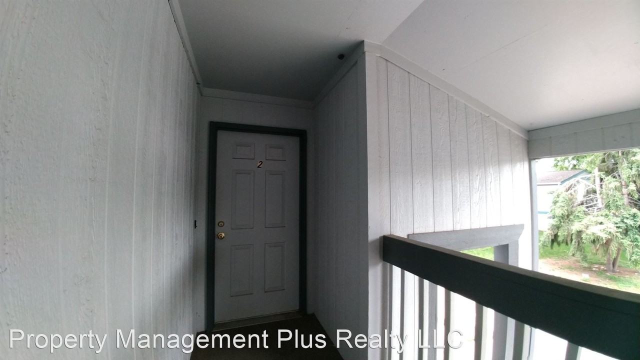1418 Emery Court - Photo 2 of 12