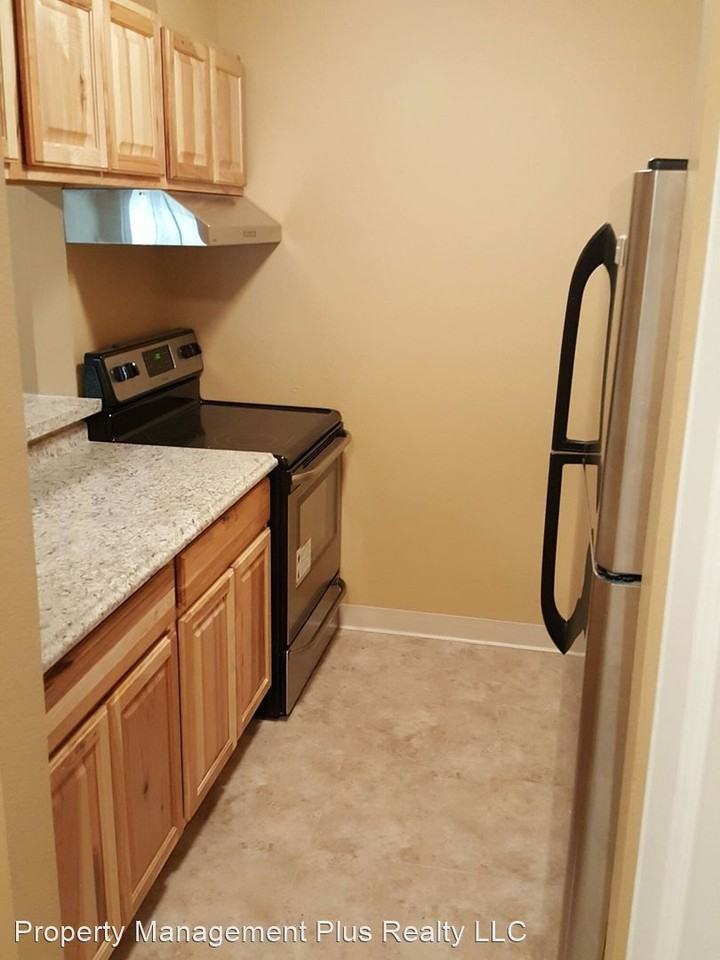 1937 Warren Ave - Photo 3 of 17