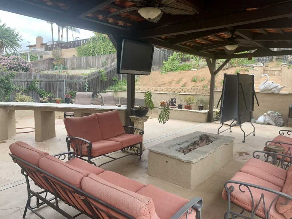 2457 Burgener Boulevard - Photo 7 of 13