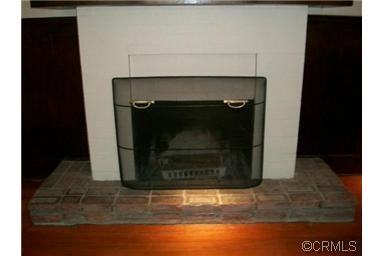 1946 N Madison Ave - Photo 3 of 5